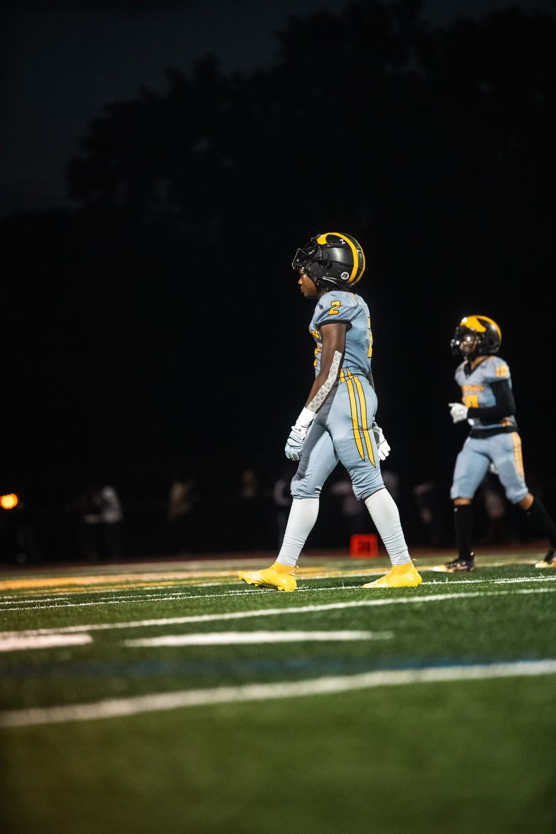 _heyyyy1's tweet photo. Working hard while they sleep so I can live how they dream #Johnsontuff 🖤💛 https://t.co/ufmq5VATzR