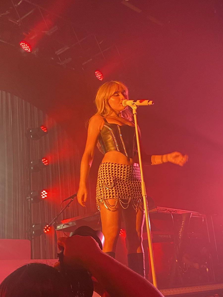 SabrinaTourInfo's tweet image. Sabrina is onstage at #EICSAtlanta

— 📸 via @eIatedsabrina