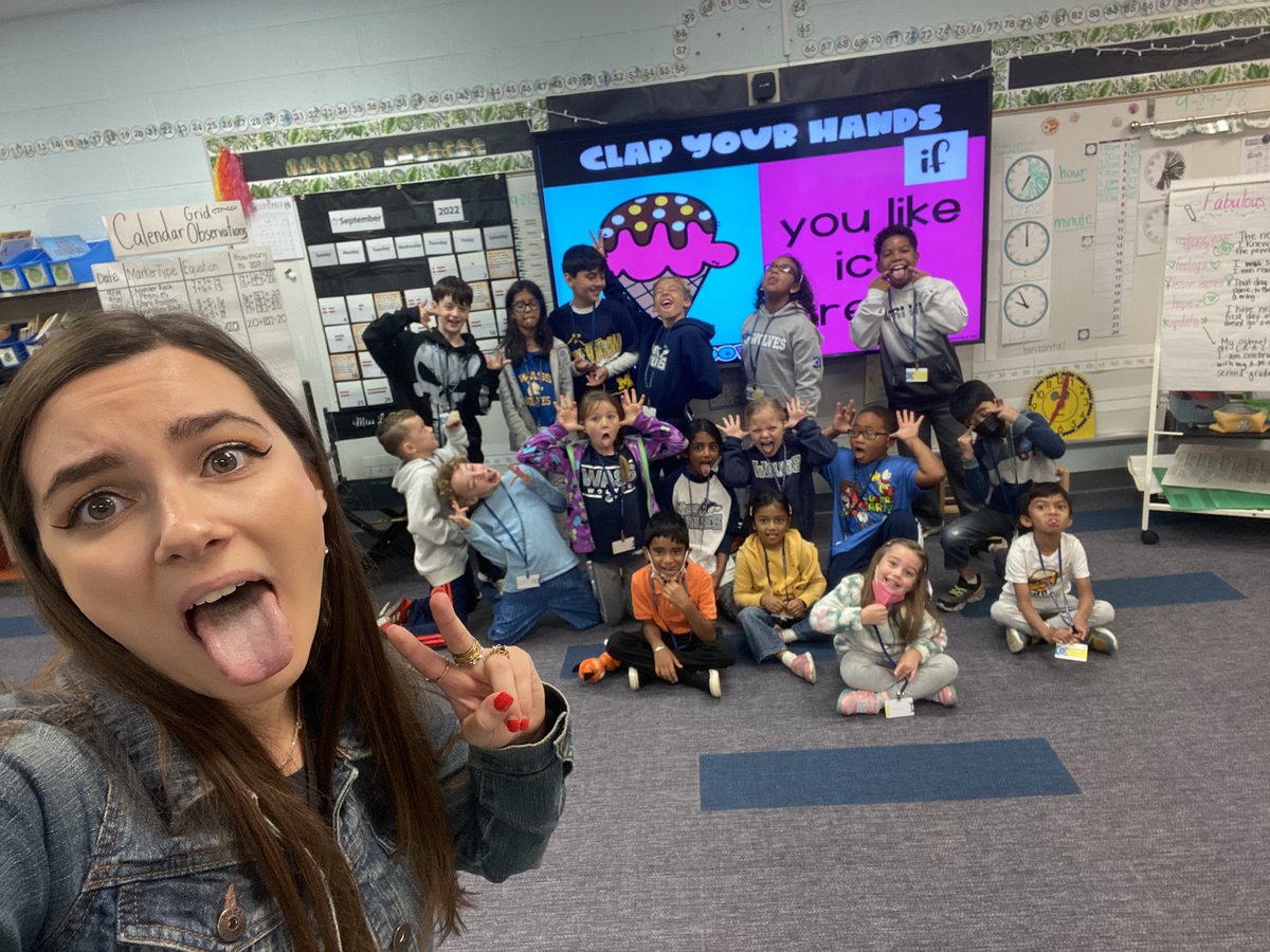 misslarocca2's tweet photo. Wolf Packs are back! I got the coolest crew! #wasswolves #imawesome https://t.co/m0lbXuhSyb