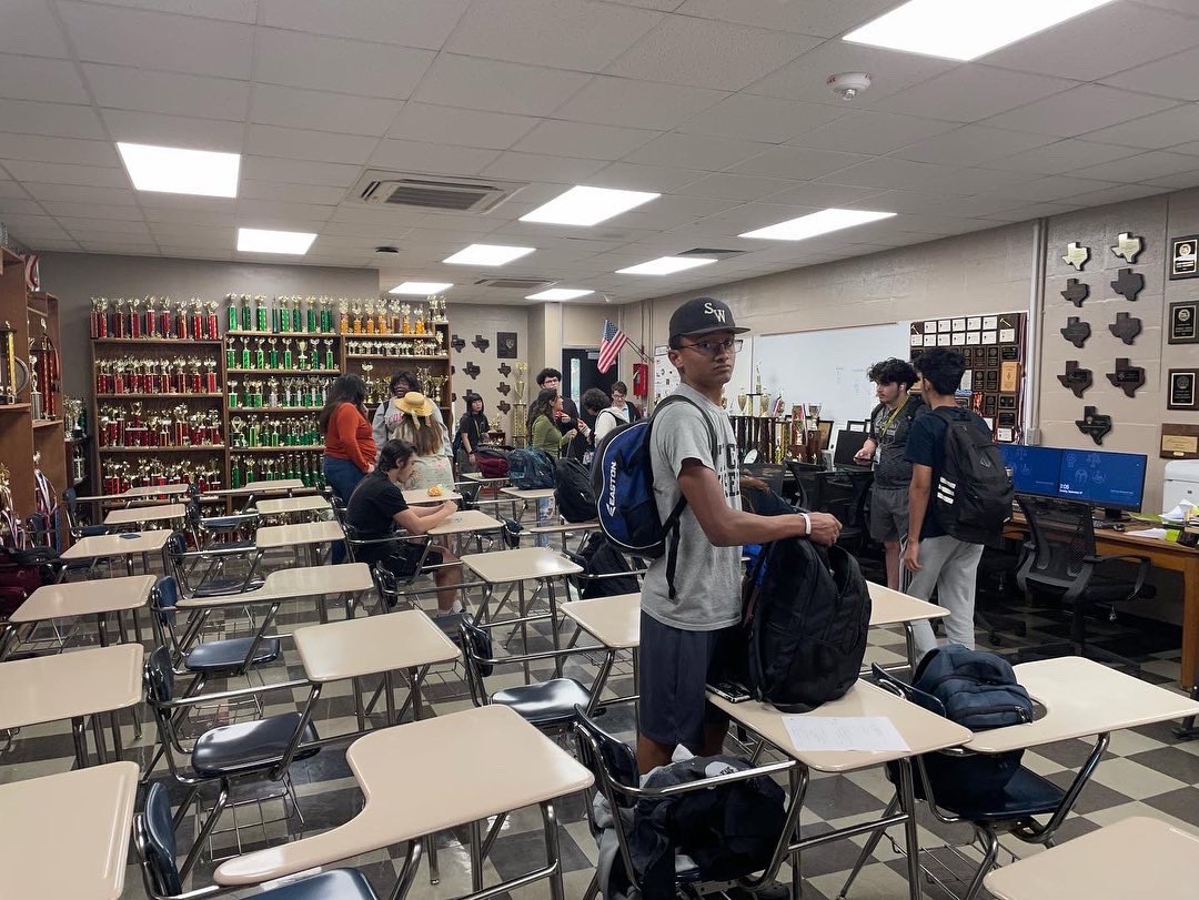SWHSTigerDebate's tweet photo. Amazing week of practice! Over 35 staying after! #Debateislife https://t.co/646n81jDle