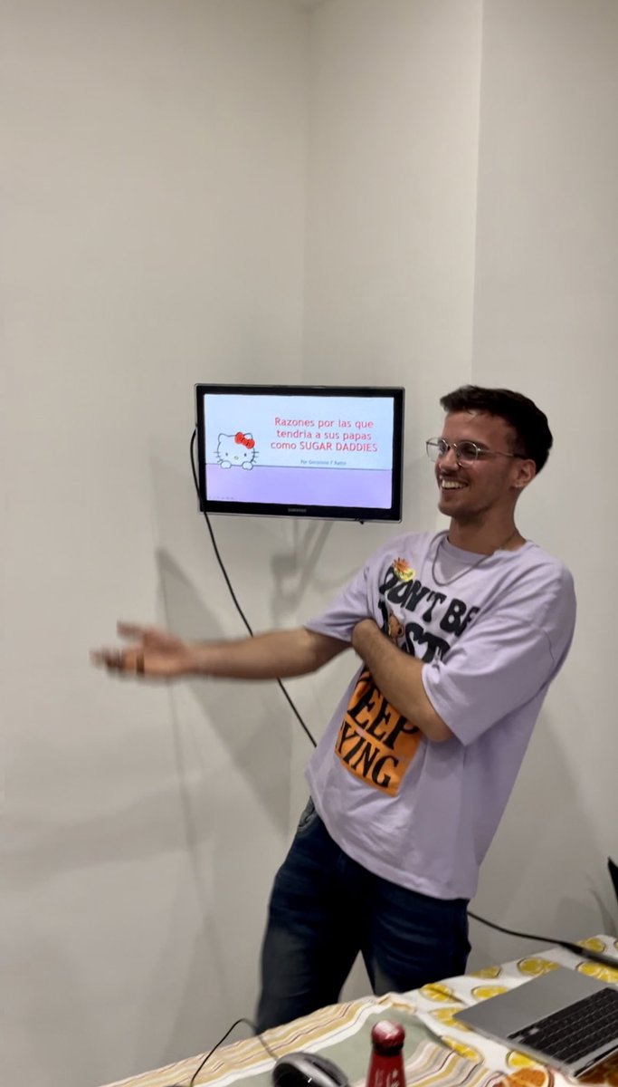 hicimos una power point party con mis amigos y esta fue mi humilde presentación