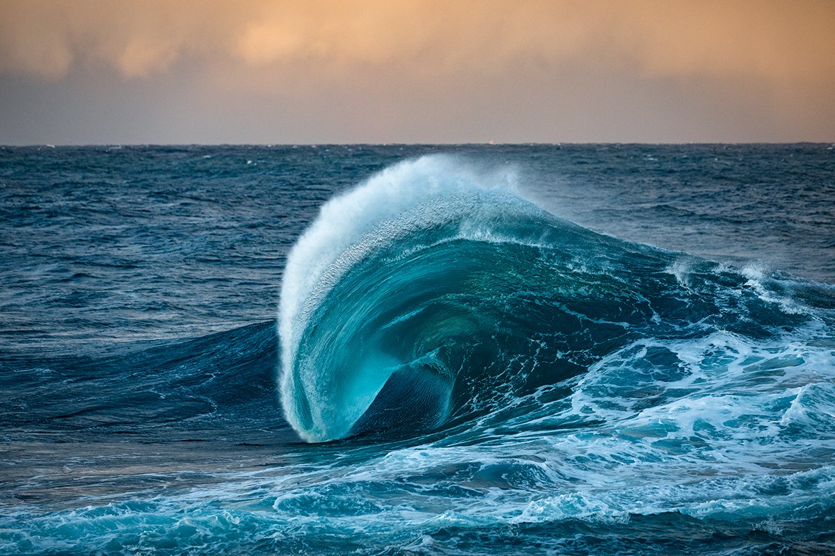 New release print 'Blue Ice' also featured in my 2023 Ocean Art Calendar. Now available online or direct from my gallery on Kembla Street, Wollongong.
WarrenKeelan.com