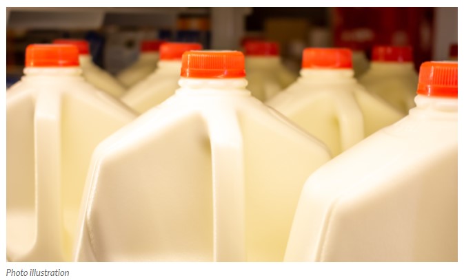 RiversideLRS's tweet photo. #RawMilk #recalled in #California after testing finds Campylobacter #bacteria https://t.co/6BVn6VE6qK https://t.co/1SX6WwIzGu