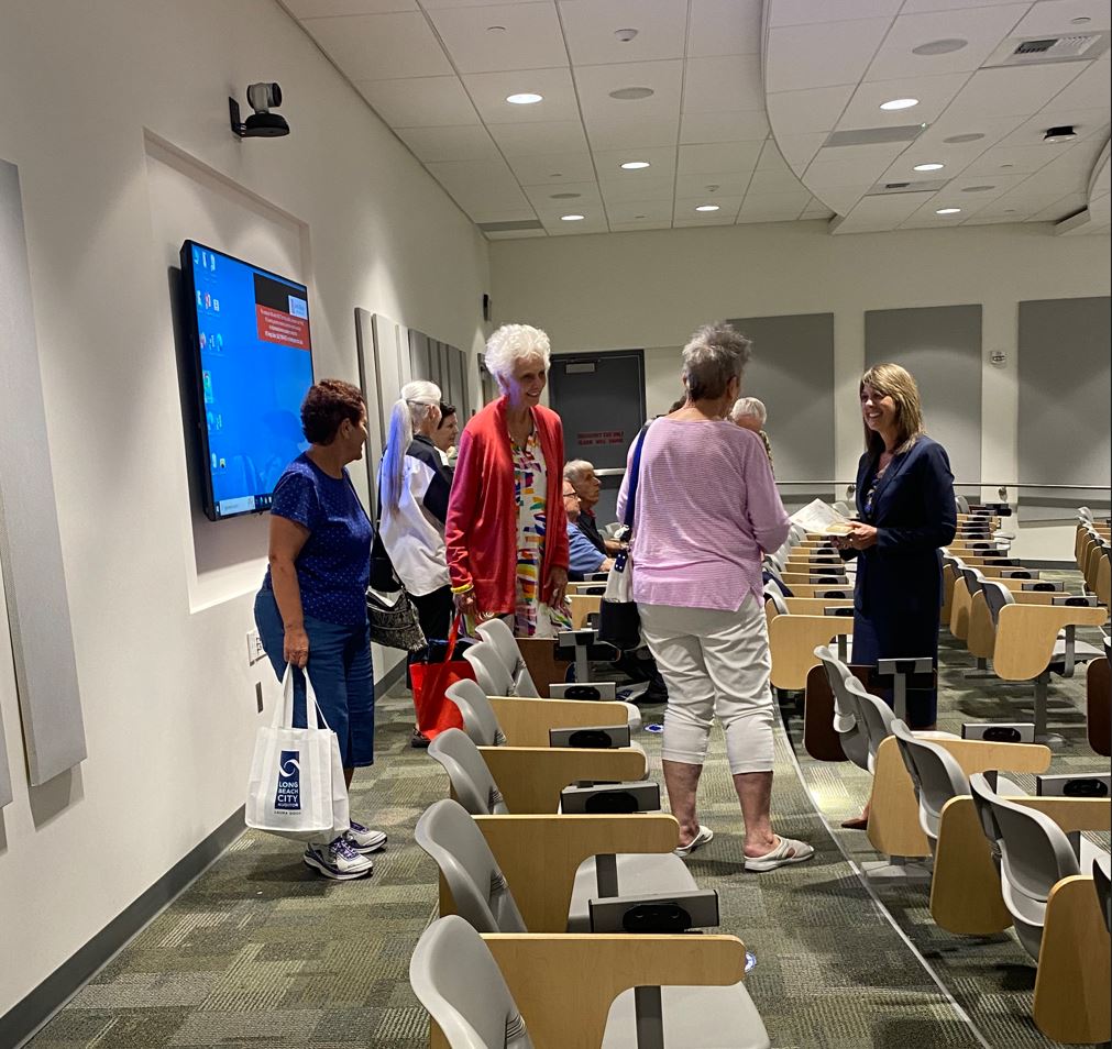 City Auditor Doud enjoyed sharing the #positive impact of our work and listening to residents' concerns at 
<a href="/LBCityCollege/">LB City College</a>'s amazing World Affairs &amp; Current Events Senior Studies class yesterday.