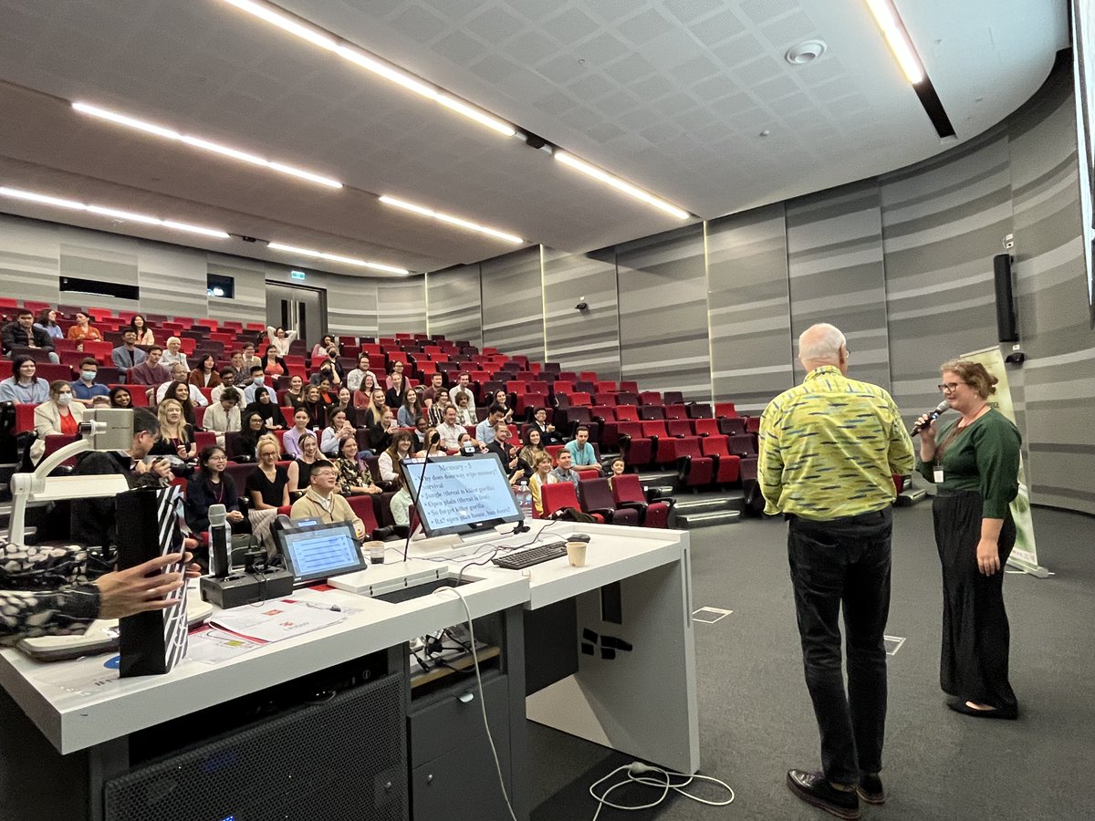 So excited to share that the one and only <a href="/DoctorKarl/">Dr Karl</a> presented a fascinating keynote address at #ACUR2022! <a href="/ACURconference/">ACUR conference</a>