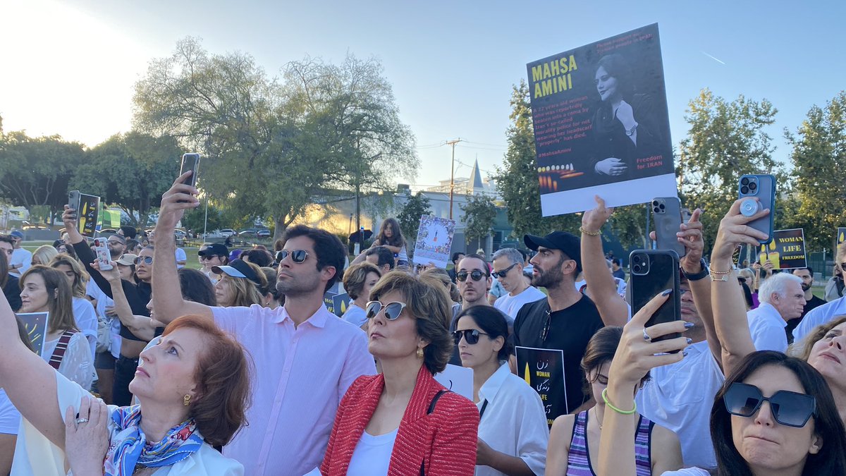 RickonKCAL's tweet photo. NOW: A candle light vigil is happening in WeHo to honor the memory of #MahsaAmini. The @IAWFoundation organized the vigil to stand in solidarity with people fighting for human rights in Iran. Their message: Women. Life. Freedom. @CBSLA https://t.co/MkP03sXYiL