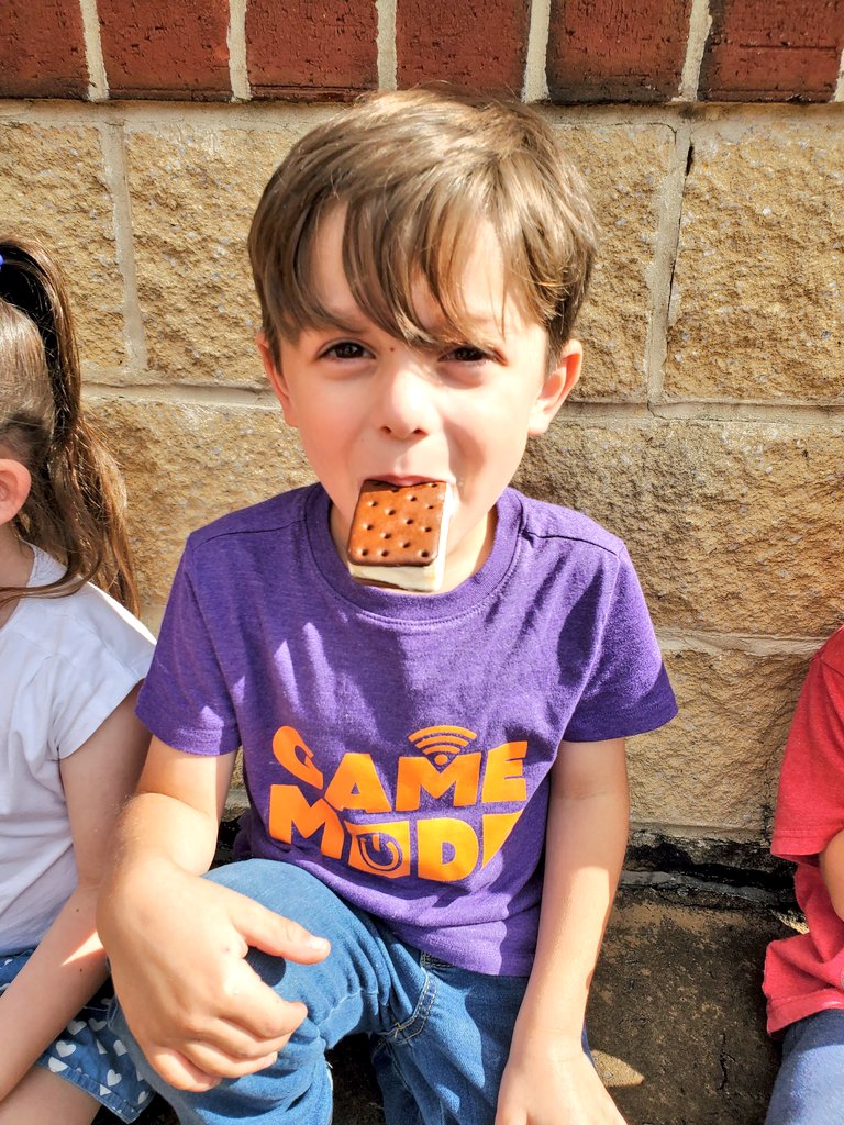 Awesome behavior led to some yummy treats 😋 They worked hard as a class to earn this special surprise and loved every bite 🙌👅 #yum <a href="/KNicholson91016/">Katie Nicholson</a> #GreenvilleES <a href="/GreenvilleES/">Greenville ES</a> #GoodChoicesPositiveRewards