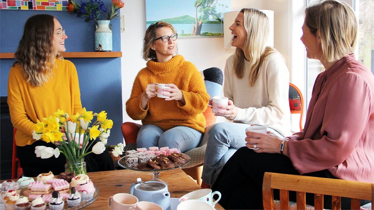 Host a Sweet October tea party during #BreastCancerAwarenessMonth this Oct &amp; raise funds for NZers with incurable breast cancer. ☕🍰 Sign up today at sweetoctober.nz