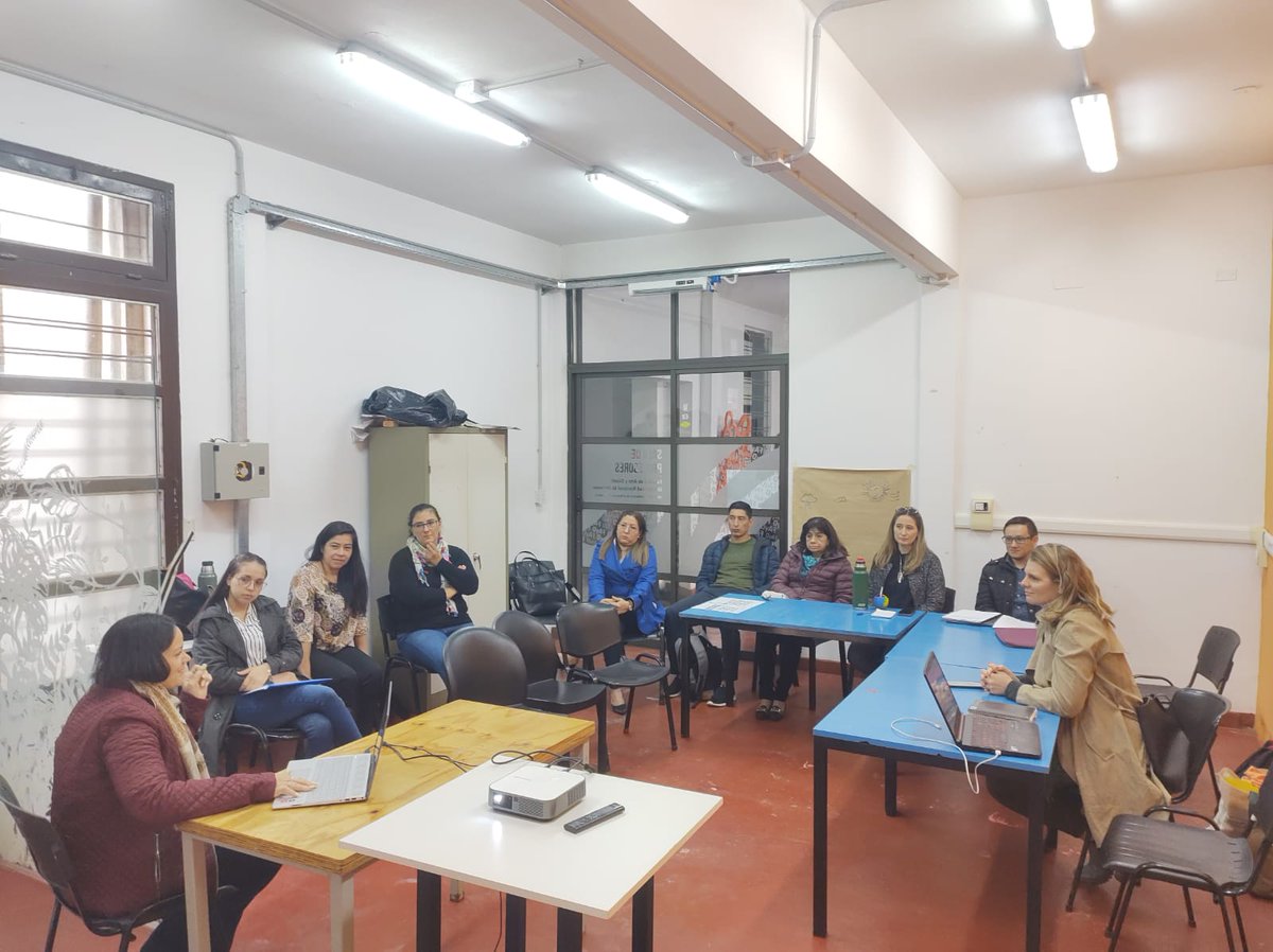 ivonneaqui's tweet photo. Hoy en la @FAyD_UNaM se realizó el VII Encuentro de Investigación Educativa, organizado por la #REDINE
Una jornada de intercambio, reflexión, participación.
#investigación
#emancipación
@un_misiones
@unarteAgrupacio https://t.co/bzCjefz6gj