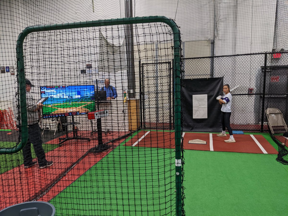 CMVoodoo18uReg's tweet photo. Great practice at the @NoreastersBall facility tonight. Players got plenty of reps on Hitrax @HitTraxOfficial
Working on driving the ball and getting metrics / baseline to track improvements.
Showcase next weekend! #maxreps https://t.co/0XYRR5syYn