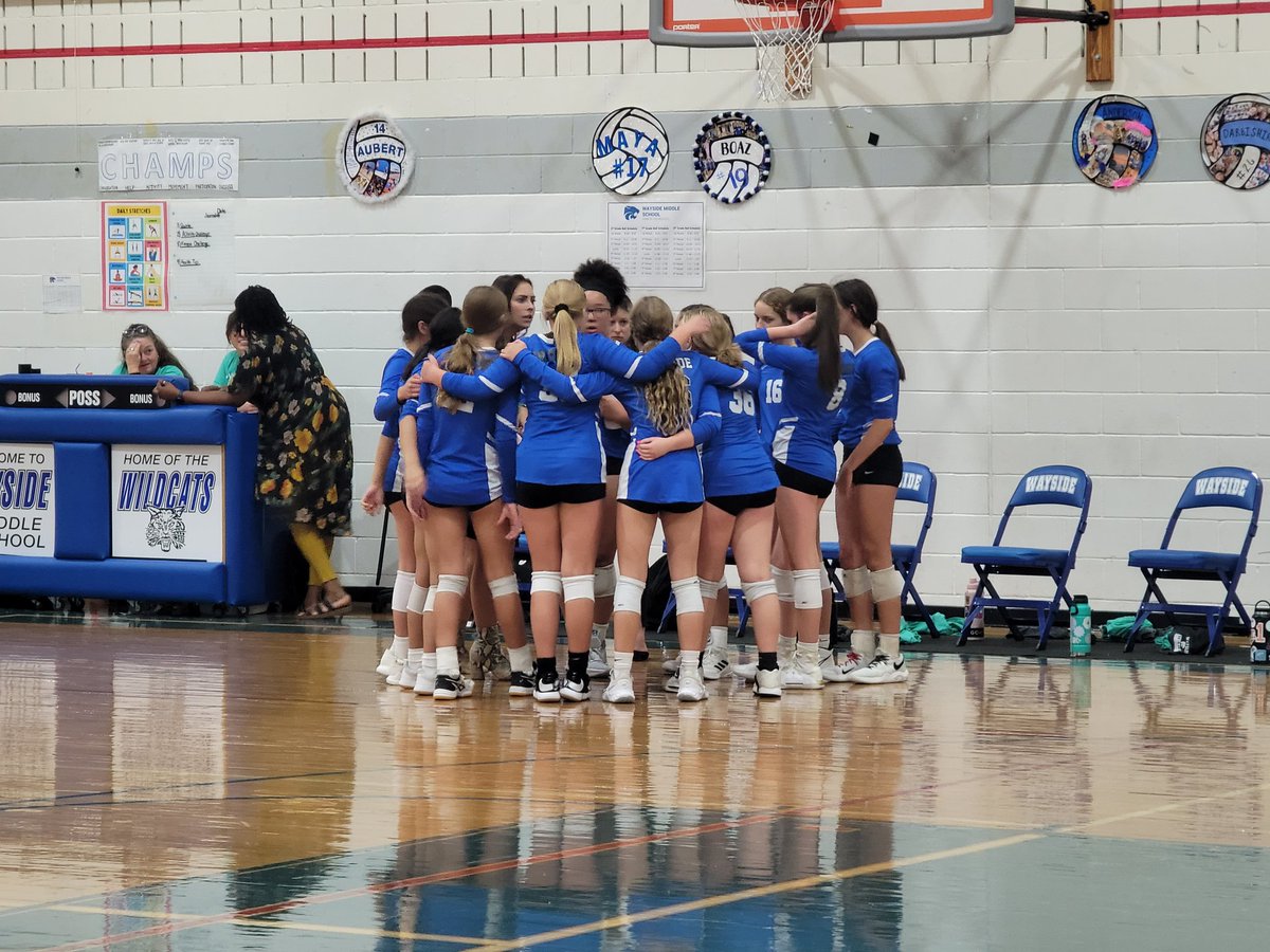 Wayside_MS's tweet photo. WHAT A GAME! 8A rallies back after losing their 1st set &amp; trailing in the 2nd to down DMS in a thrilling 3rd set! 7A Team won their match 2-0! Both B Teams fought hard but came up short. Congrats on the Ws! Shout out to all the students who supported our teams! #GoWildcats https://t.co/qz8xSGptik