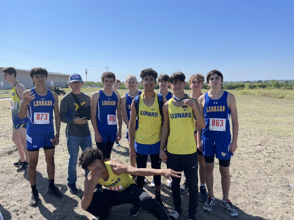 LeonardTrack's tweet photo. We had a great meet today in Blue Ridge! @Parker_Evans24 @Triniti_zachary @sara93004 @aideneudy03 #ltnation https://t.co/VA1T4Dkgh9