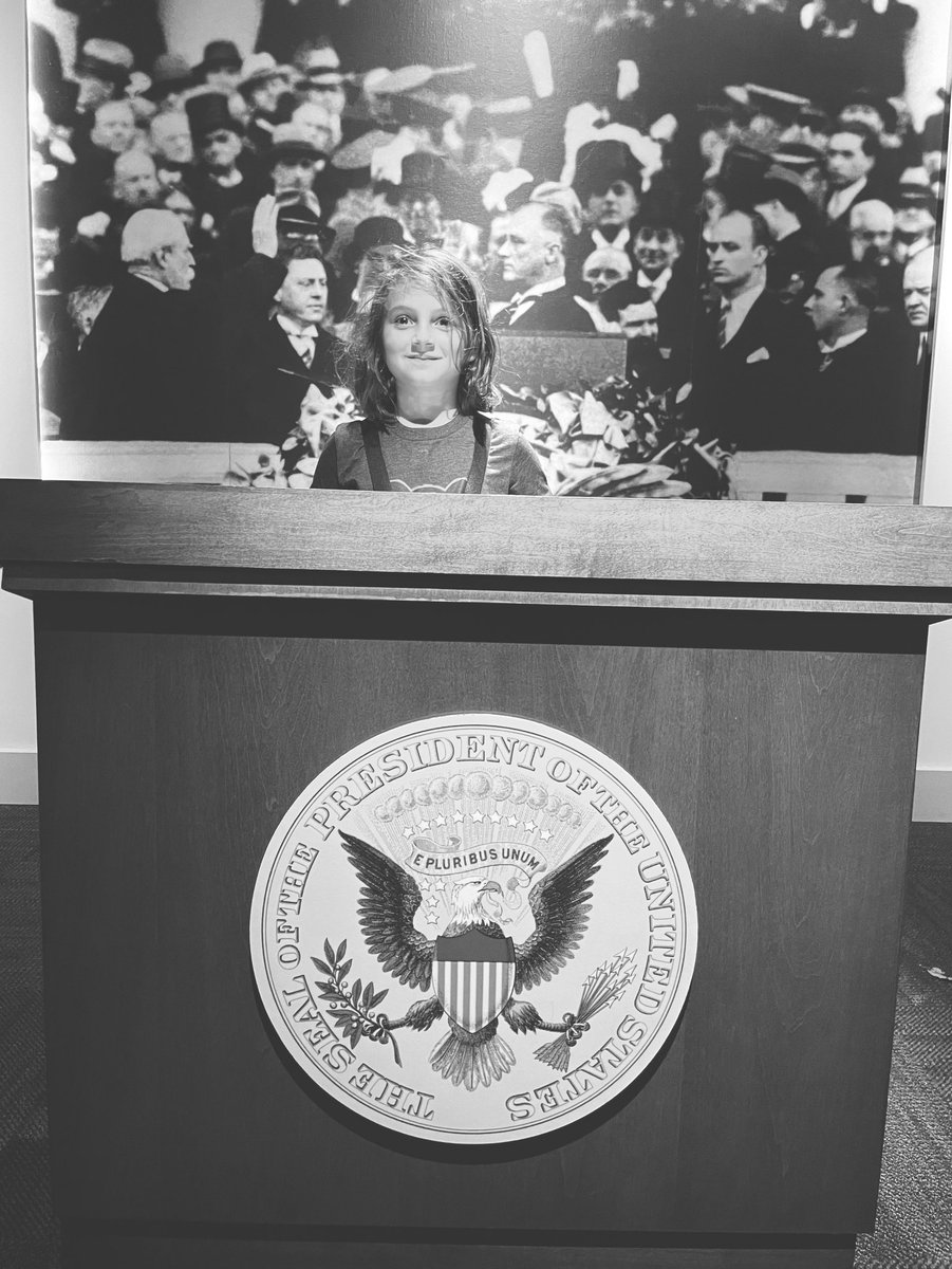 ChrisRiefPhoto's tweet photo. Quinnโs first Presidential Library. โฃ
โฃ
Maybe she will have one for her? โฃ
โฃ
๐ @FDRLibrary @NPS_HydePark #FindYourPark #JuniorRanger #EveryKidOutdoors @OAK_Updates @NP_Geek #NationalParkGeek #ParkChat #HumansOutside365 https://t.co/ExVWCoy53n