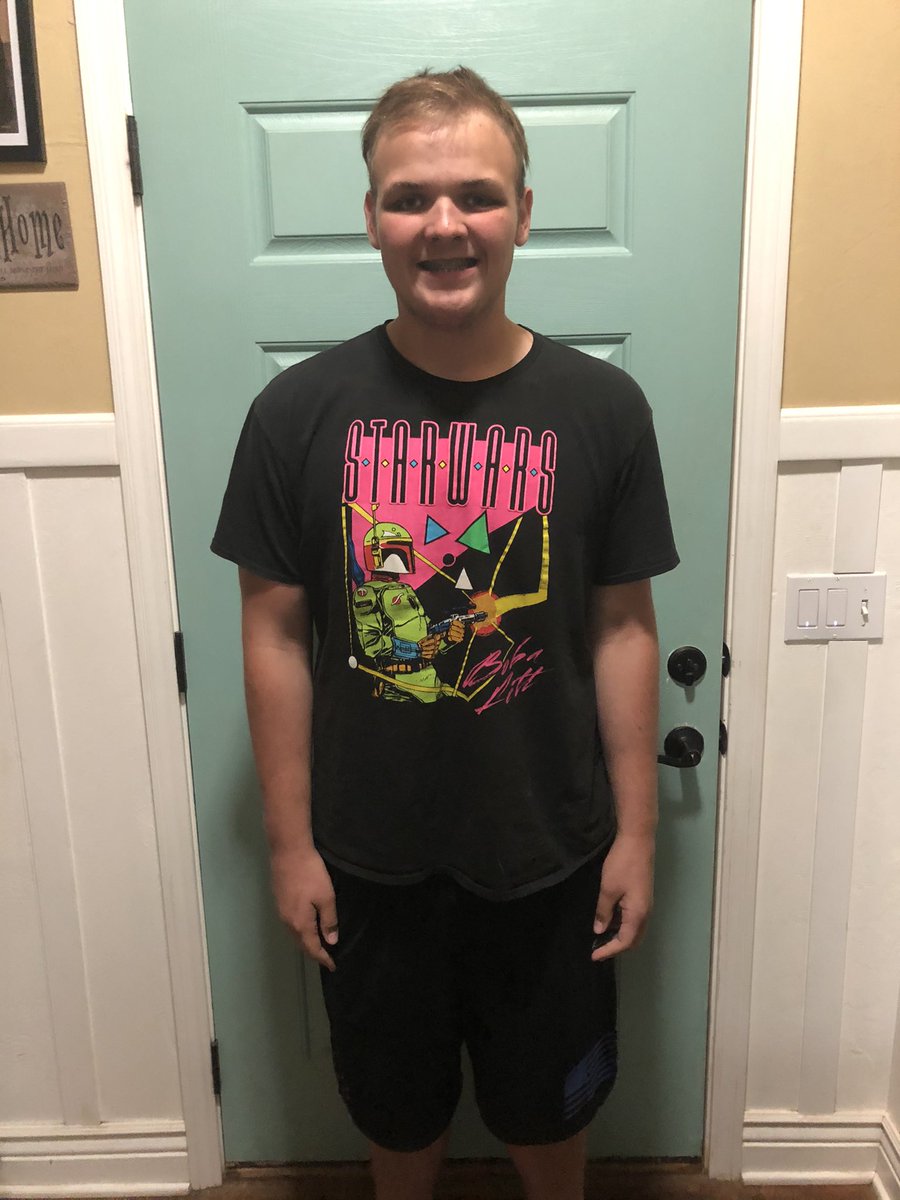 AbramOller25's tweet photo. I am down 140 lbs because I wanted to become a better athlete. I’ve experienced several benefits, it has also taught me a few things. The first thing is that the toughest competition you’ll face is you. #WHYIGRIND @PlayBookAthlete @OU_Football @YukonAthletics @MillersFB 1/3 https://t.co/iM0hGejUqZ