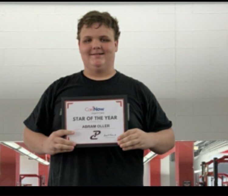 AbramOller25's tweet photo. I am down 140 lbs because I wanted to become a better athlete. I’ve experienced several benefits, it has also taught me a few things. The first thing is that the toughest competition you’ll face is you. #WHYIGRIND @PlayBookAthlete @OU_Football @YukonAthletics @MillersFB 1/3 https://t.co/iM0hGejUqZ