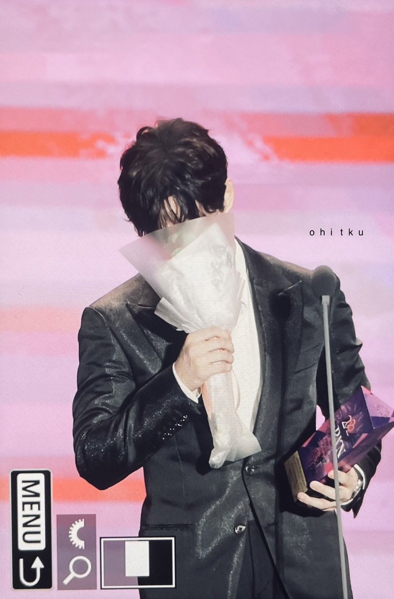 220929 APAN Preview
오빠는 부끄러우면 얼굴을 가리지.