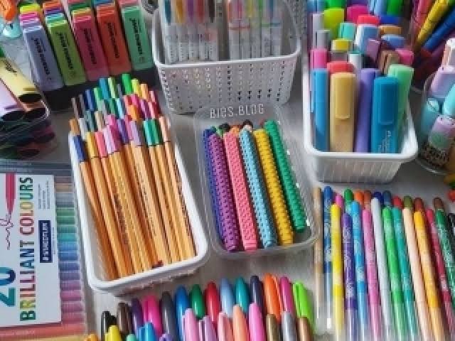 frase_statu's tweet photo. material  escolar / papelaria  ﹠  itens  fofos  para  estudos  e  seu  cantinho  —  a  thread.  ♡  #studytwt  #studytwtbr https://t.co/jIoKOSWYQ8