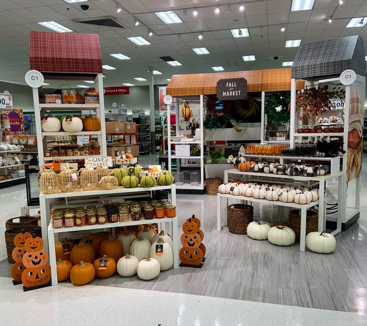 Tinley Park creating a spooky scene!  #HalloweenIsHere #ThisIsTinley