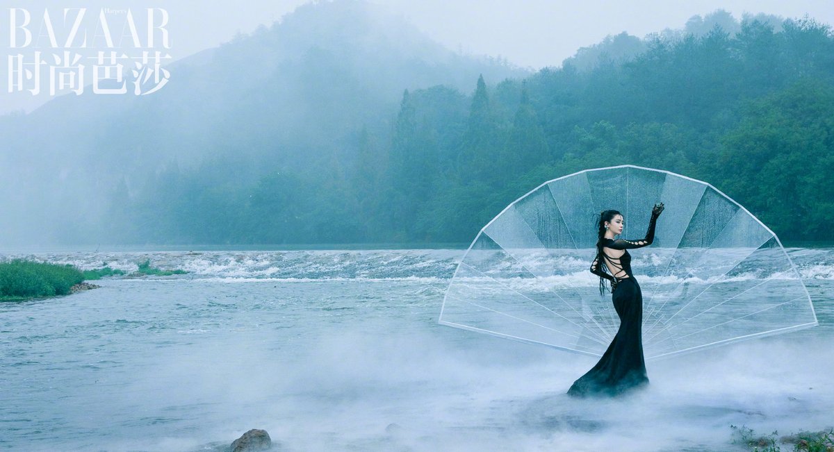 dramaskfan's tweet photo. #Angelababy para a edição especial da Harper’s Bazaar China.
#YangYing #尘缘 #TheWindBlowsFromLongXi #LoveTheWayYouAre #BackForYou #ChenYuan #GeneralAndI #OneSmileIsVeryAlluring #MyTrueFriend #CityOfDesire #cdrama #dorama https://t.co/wuC0FMxPq6