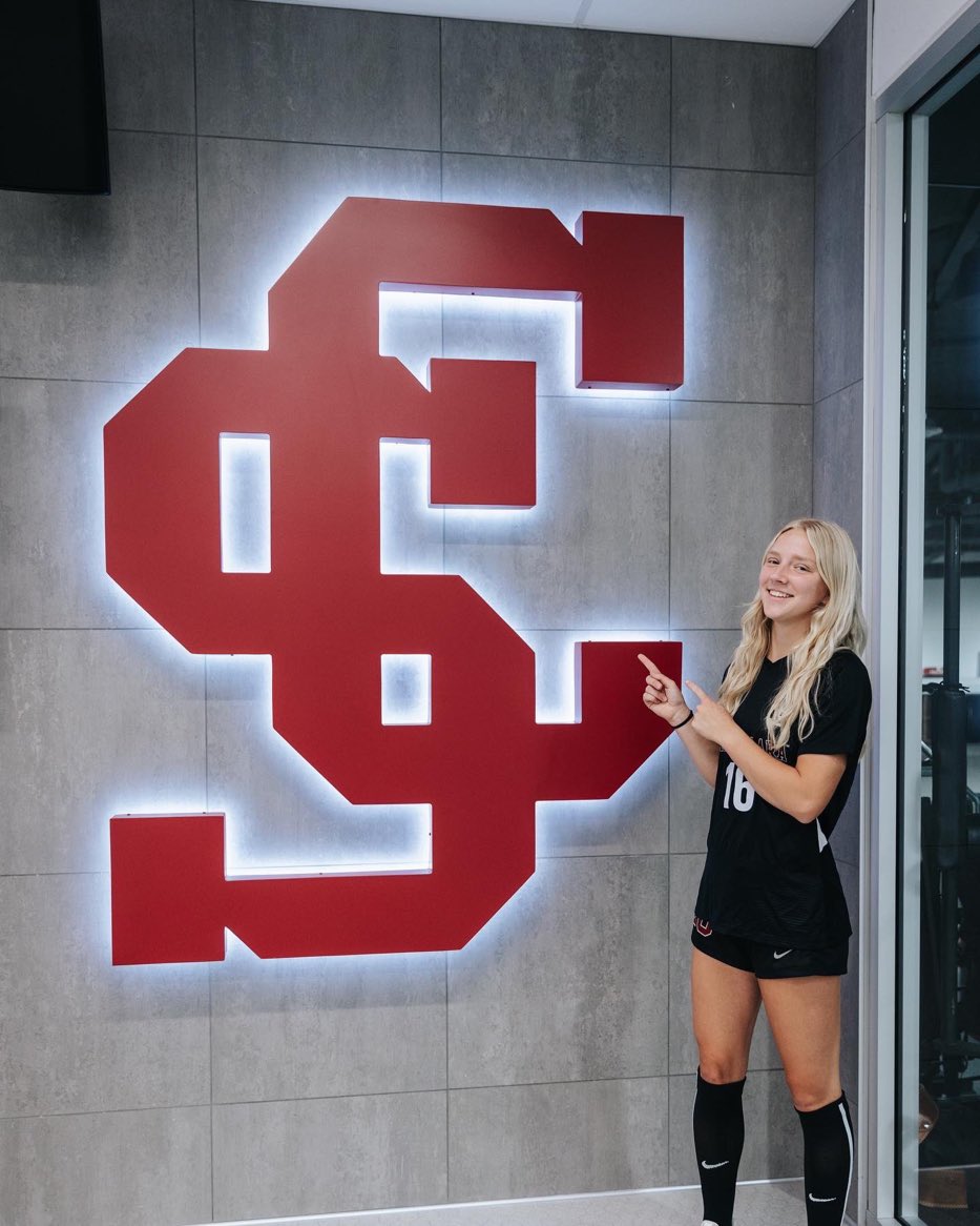 Sidelines - College Soccer tweet media
