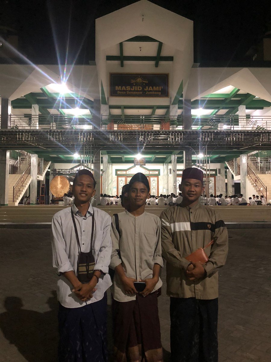 Frindavan2's tweet photo. Liyane meneng anteng oleh cewek ayu
Lha aku meneng anteng malah koyo ijat https://t.co/FgRc0zCDmk
