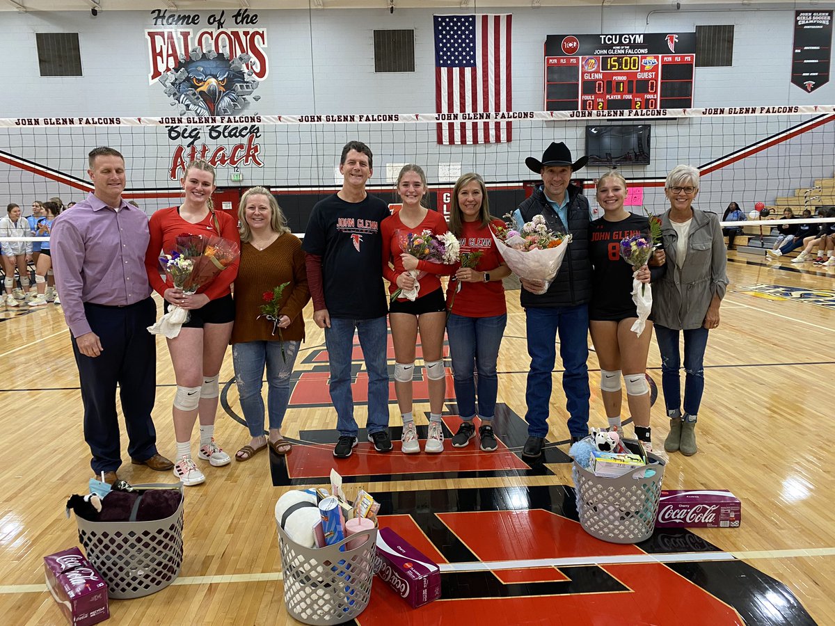 Glennathletics's tweet photo. Thank you Volleyball Seniors and Parents!! https://t.co/inhqNkFStc