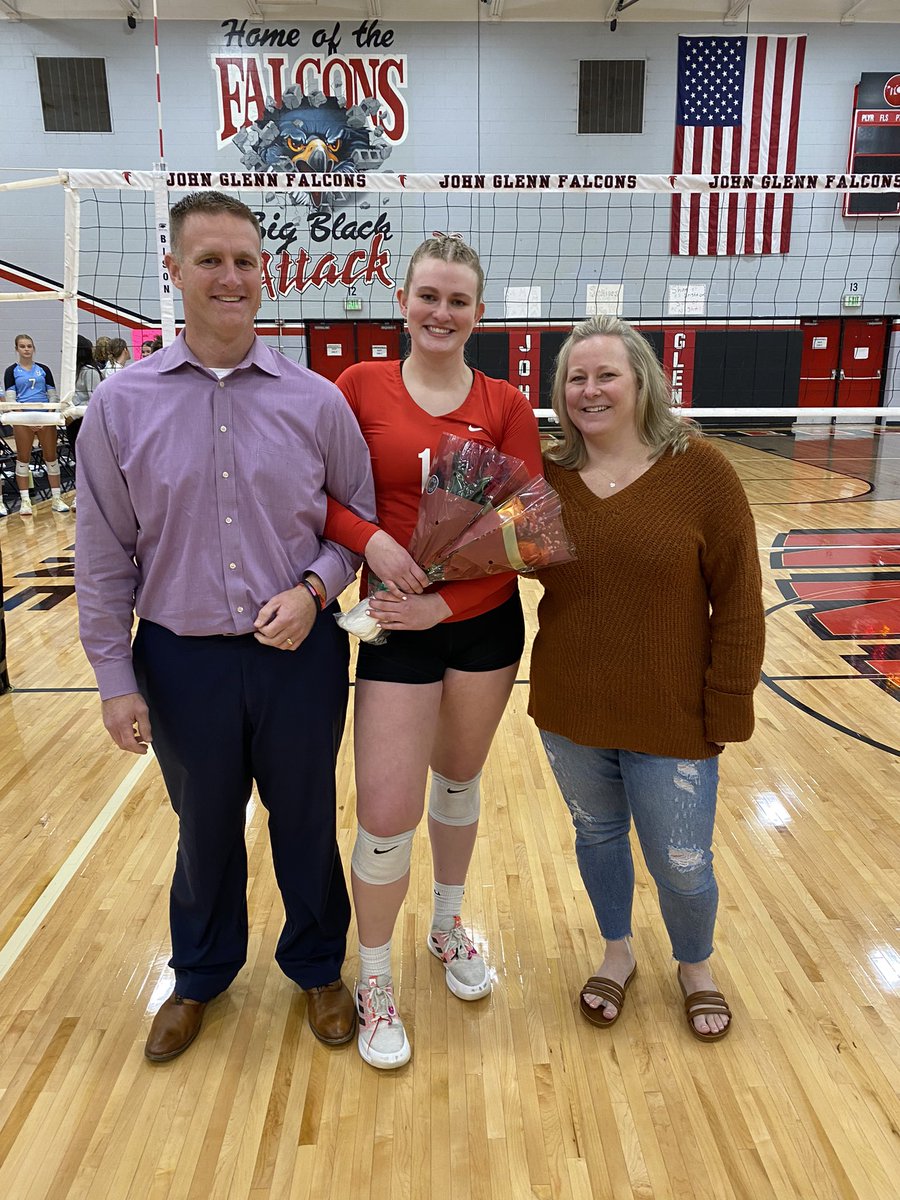 Glennathletics's tweet photo. Thank you Volleyball Seniors and Parents!! https://t.co/inhqNkFStc