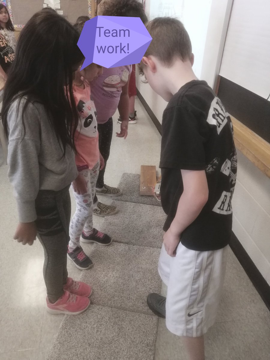MsDoyle2's tweet photo. Our class pet Blocky taught us about Friction when it was walk time! Good boy Blocky! Up to 8 Newtons! @stannestars #scienceisfun #forces #classpetforaday https://t.co/6GTo9S77Pr