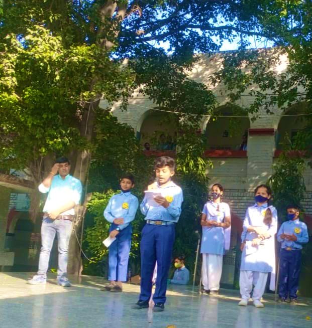 Dir_Education's tweet photo. Morning assembly in schools gives a refreshing start to the day.

It becomes more energetic when students lead the assembly.
They get an opportunity to express their thoughts and a platform to showcase their talents.

Our students have become Confident speakers.
#FridayFeeling https://t.co/Cxke2s4HFE