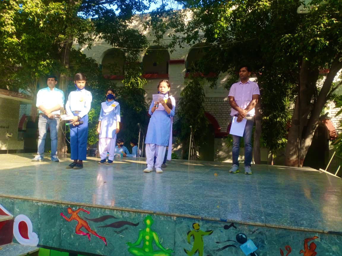 Dir_Education's tweet photo. Morning assembly in schools gives a refreshing start to the day.

It becomes more energetic when students lead the assembly.
They get an opportunity to express their thoughts and a platform to showcase their talents.

Our students have become Confident speakers.
#FridayFeeling https://t.co/Cxke2s4HFE