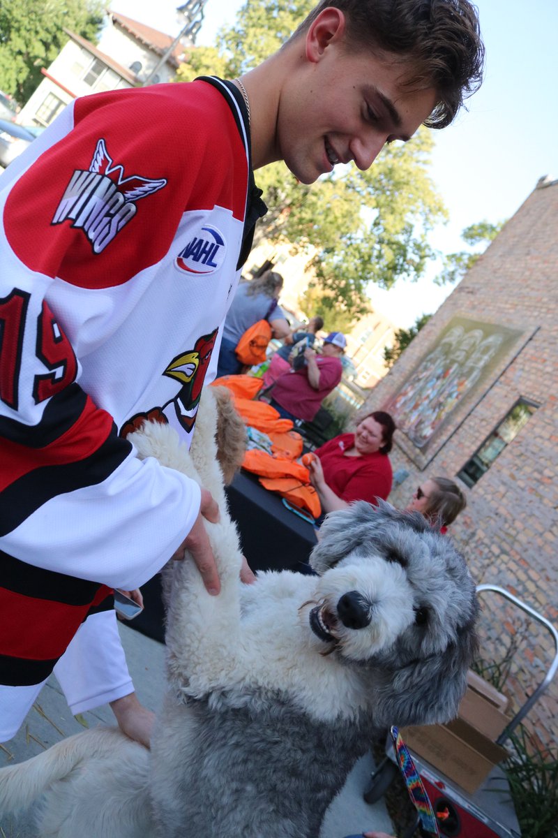 AberdeenWings's tweet photo. Well, we just had the best afternoon.

#WingsWay #AberdeenSD #RoosterRush #RoosterRush2022 #RoosterRushAberdeen #HiFromSD #VisitSD #PupCrawl #community 

More pics on Facebook and Instagram! https://t.co/E4ehFyUbM2