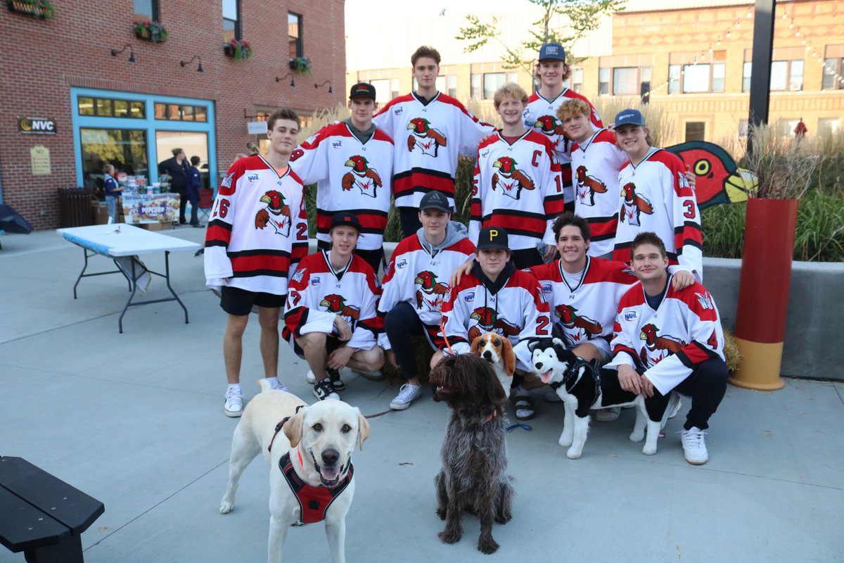 AberdeenWings's tweet photo. Well, we just had the best afternoon.

#WingsWay #AberdeenSD #RoosterRush #RoosterRush2022 #RoosterRushAberdeen #HiFromSD #VisitSD #PupCrawl #community 

More pics on Facebook and Instagram! https://t.co/E4ehFyUbM2