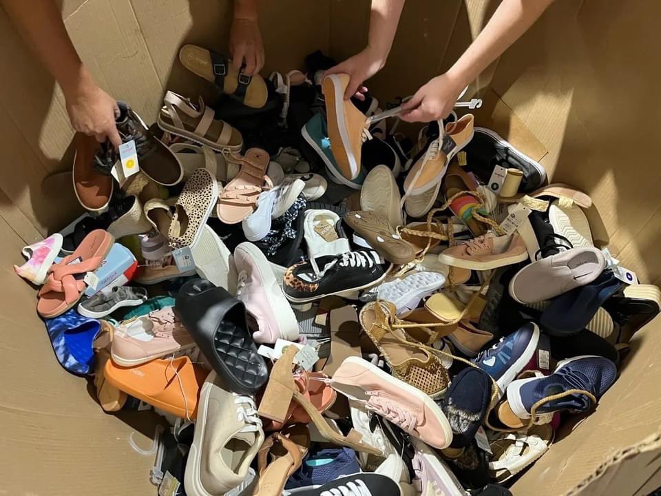 GayForGood's tweet photo. 🌈 Proud of our volunteers in Denver who sorted clothing and shoes at A Precious Child resource center for families impacted by the Marshall Fire.
@ILoveGayDenver
@apreciouschild
#volunteerwithpride #gayforgood #g4gdenver
#queervolunteer #volunteering #volunteerwithus https://t.co/sffsCxgmV4