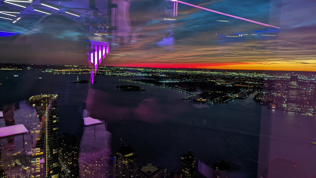 decisiontree7's tweet photo. Got to meet some cool folks at the NYC MLOps Meetup hosted at the Spotify office today! https://t.co/DUGsfZrrBU