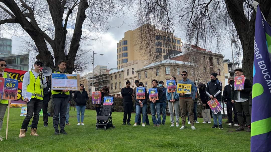 Heman_Power's tweet photo. @AlboMP @ClareONeilMP @andrewjgiles @JulianHillMP @NickMcKim
Its high time to clear the backlogs of 887 visa. Our files are in received status from last 24 months. Many of us can't get permanent job/loans. We have family too, We are humans too. Please help us.
#Prioritise887Visa https://t.co/h7AH8g5591