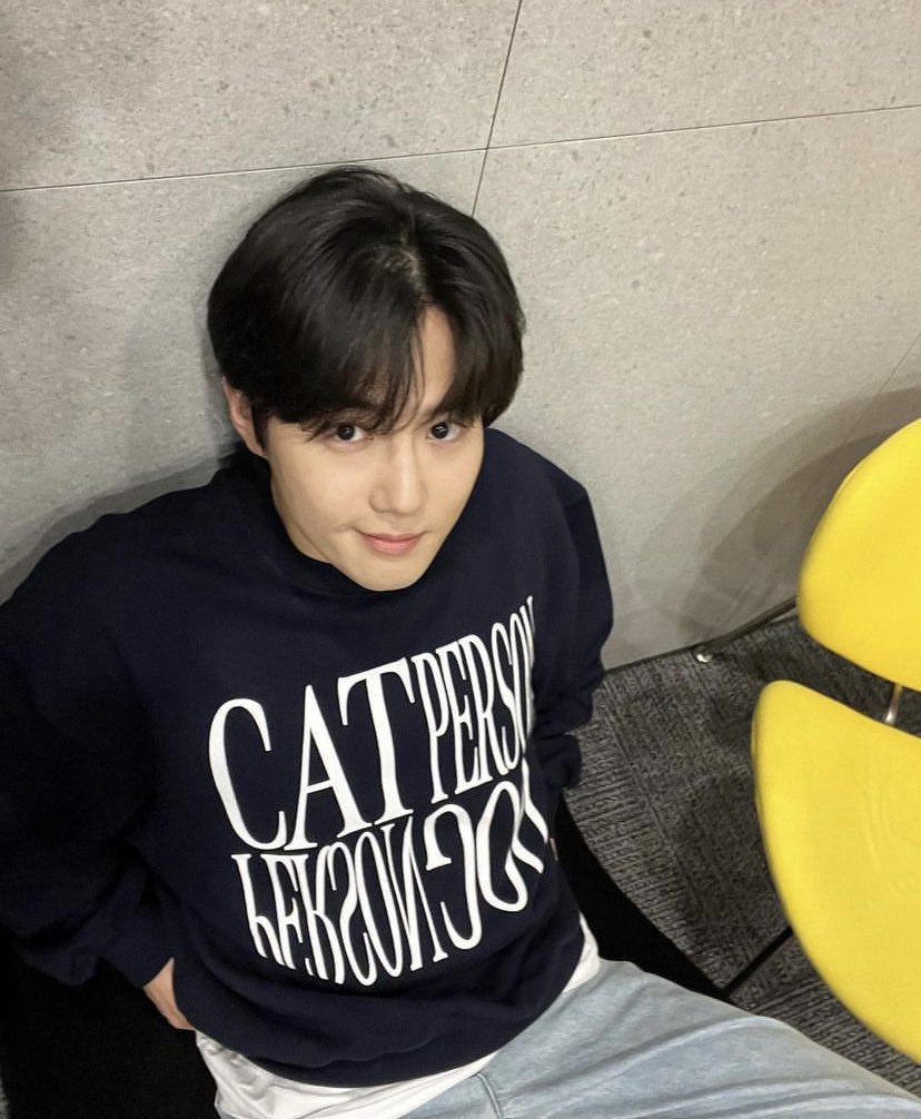 noeimrk_'s tweet photo. itzavibe - Cat and Dog person lettering MTM ลด 10% 🐈🐶✨ แบบพี่ซูโฮและแจมิน

ราคา 2,500 บาท มัดจำ 1500 

- ค่าส่งในไทย 50 บาท 
- ส่งกลับ air ems! รอ 7-10 วัน 

#ตลาดนัดexo #ตลาดนัดnctdream #itzavibe https://t.co/jX7jMQpoFe