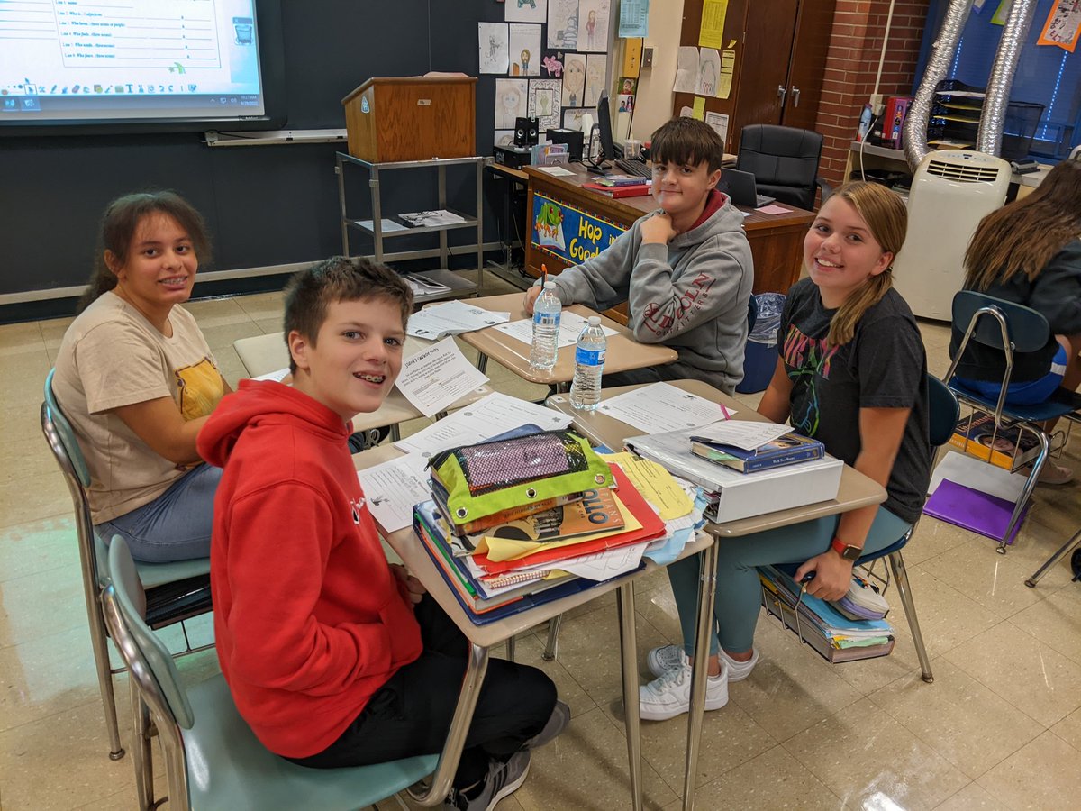 Mrs. Wolf tweet media