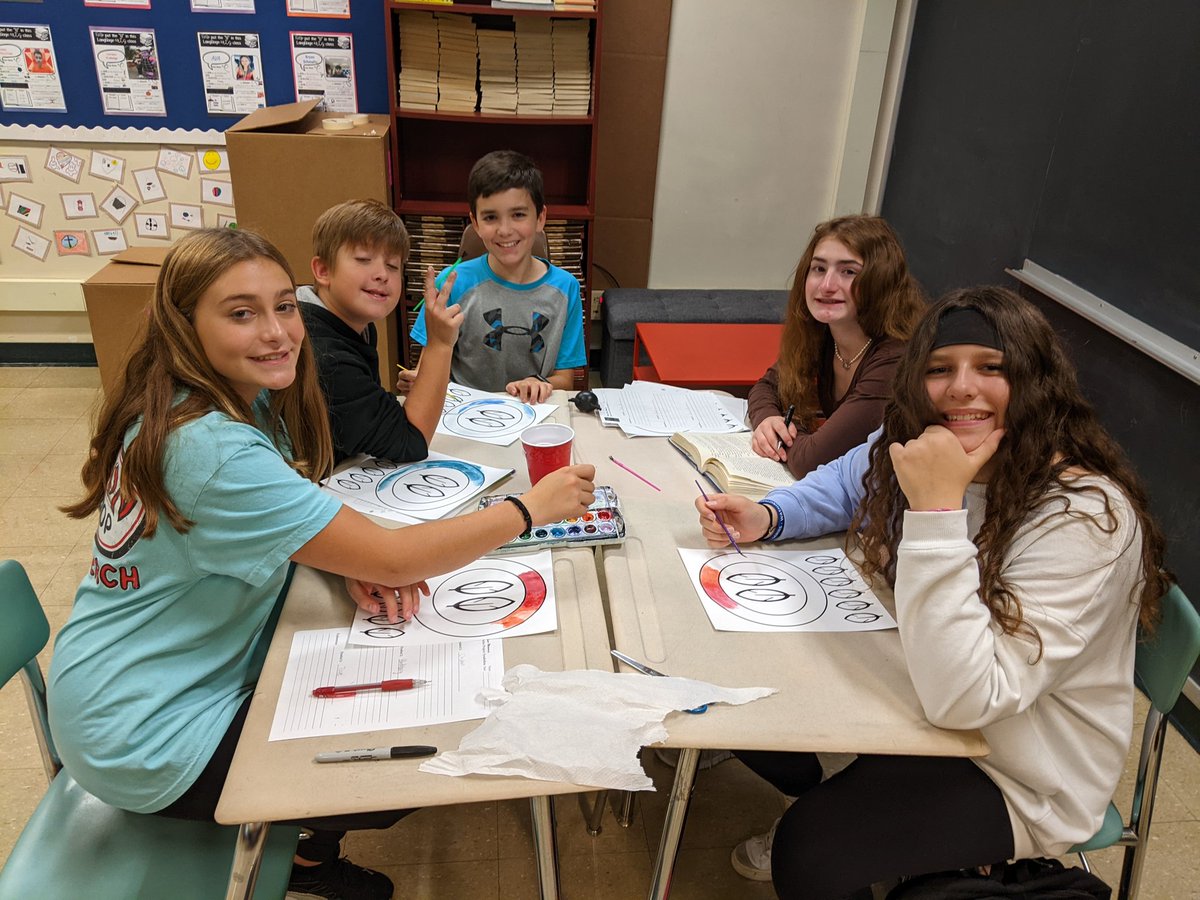 Mrs. Wolf tweet media