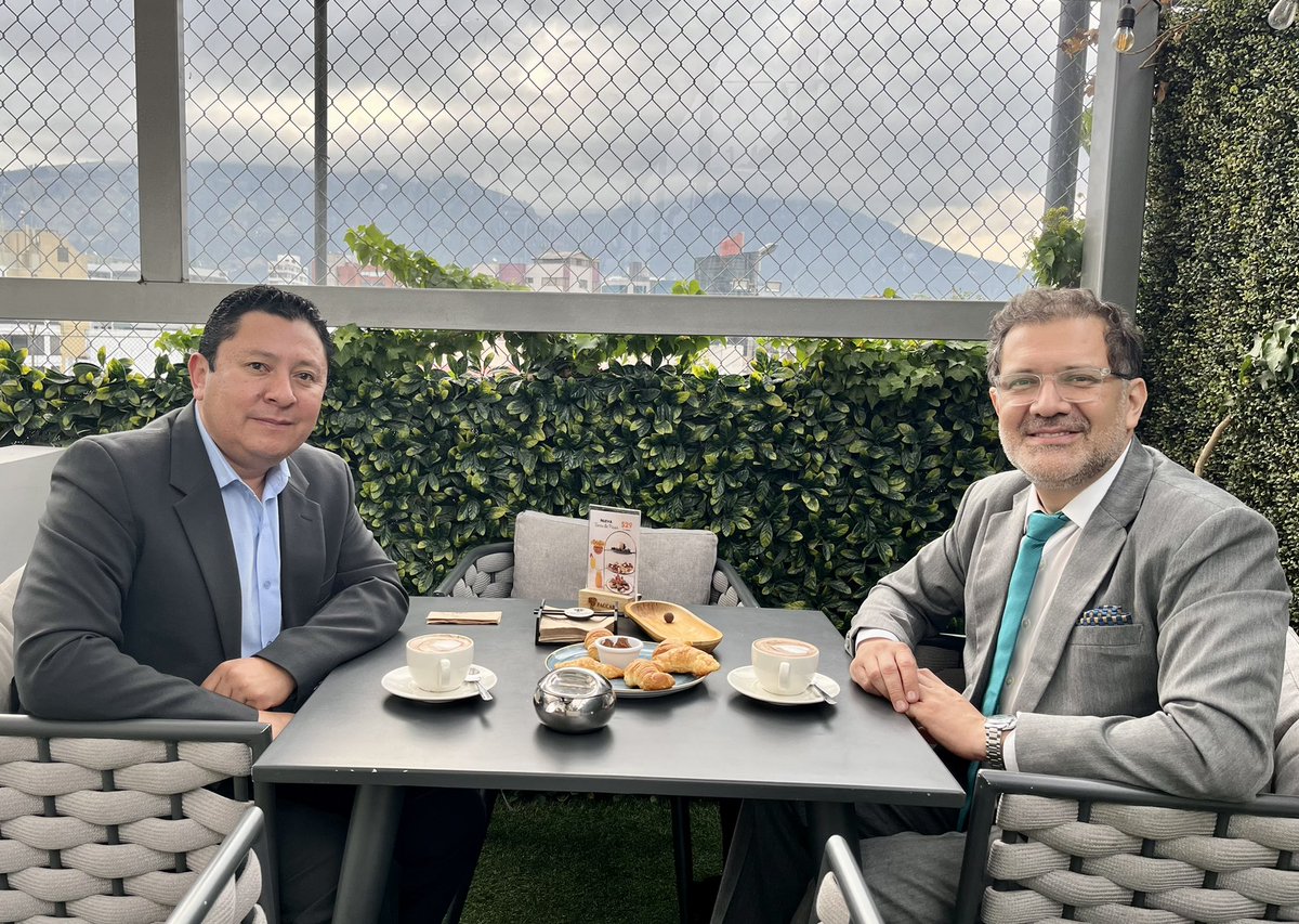 CBSNetEc's tweet photo. Se vienen nuevos e interesantes proyectos, gracias a la confianza de @SoporteEditrade @EcuaSigad 👨🏻‍💻👍 #comercioexterior #importación #aduana #Ecuador https://t.co/y0Jvpg8u6H