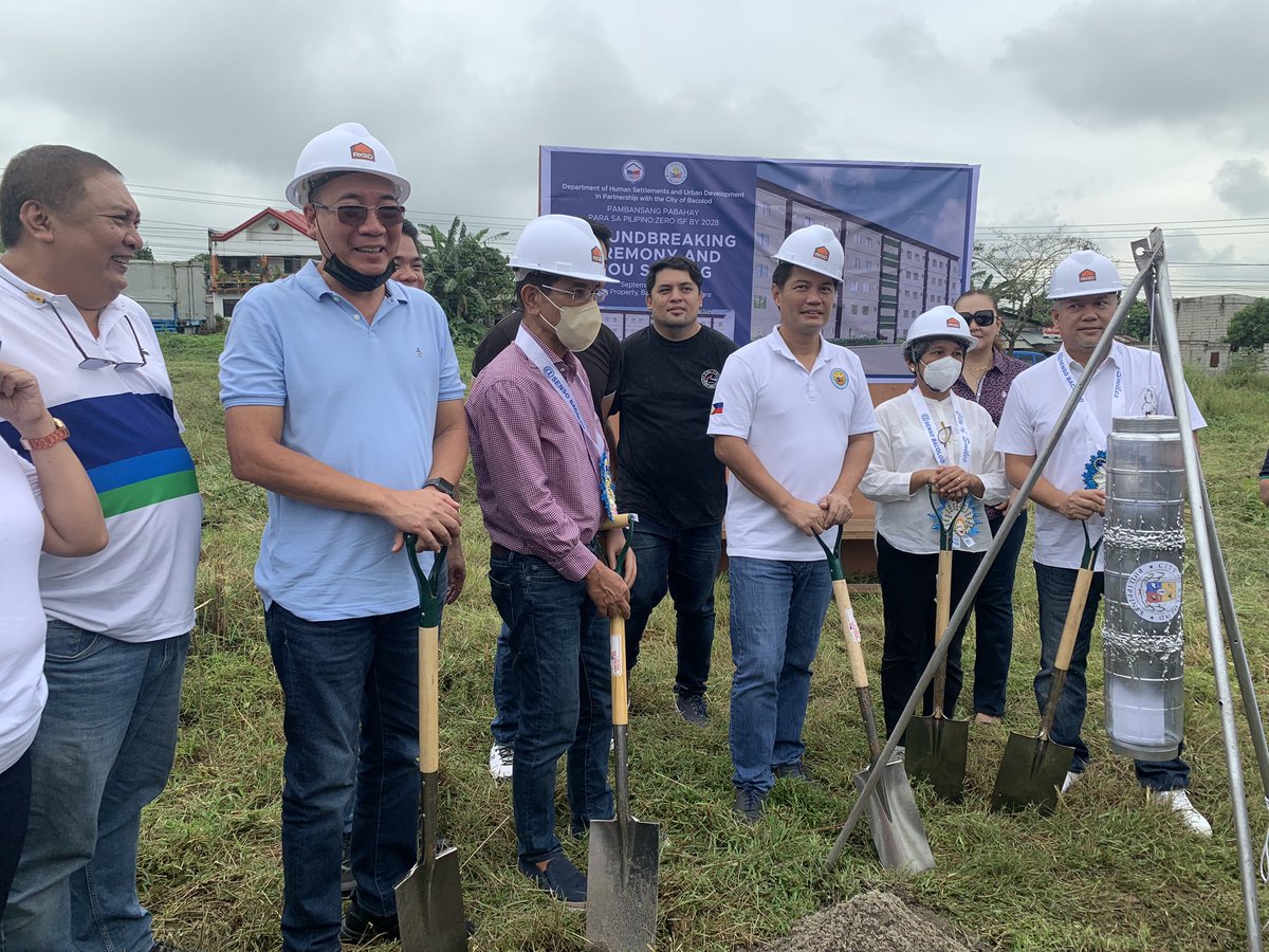 Inquirer Reporters (@team_inquirer) on Twitter photo LOOK: Human Settlements Secretary Jerry Acuzar and Bacolod Mayor Alfredo Benitez lead the groundbreaking of the Yuhum Village at the Arao property in Barangay Vista Alegre, Bacolod City, which will have 5,000 housing units. | <a href="/carlapgomezINQ/">Carla P. Gomez</a> LOOK: Human Settlements Secretary Jerry Acuzar and Bacolod Mayor Alfredo Benitez lead the groundbreaking of the Yuhum Village at the Arao property in Barangay Vista Alegre, Bacolod City, which will have 5,000 housing units. | <a href="/carlapgomezINQ/">Carla P. Gomez</a>