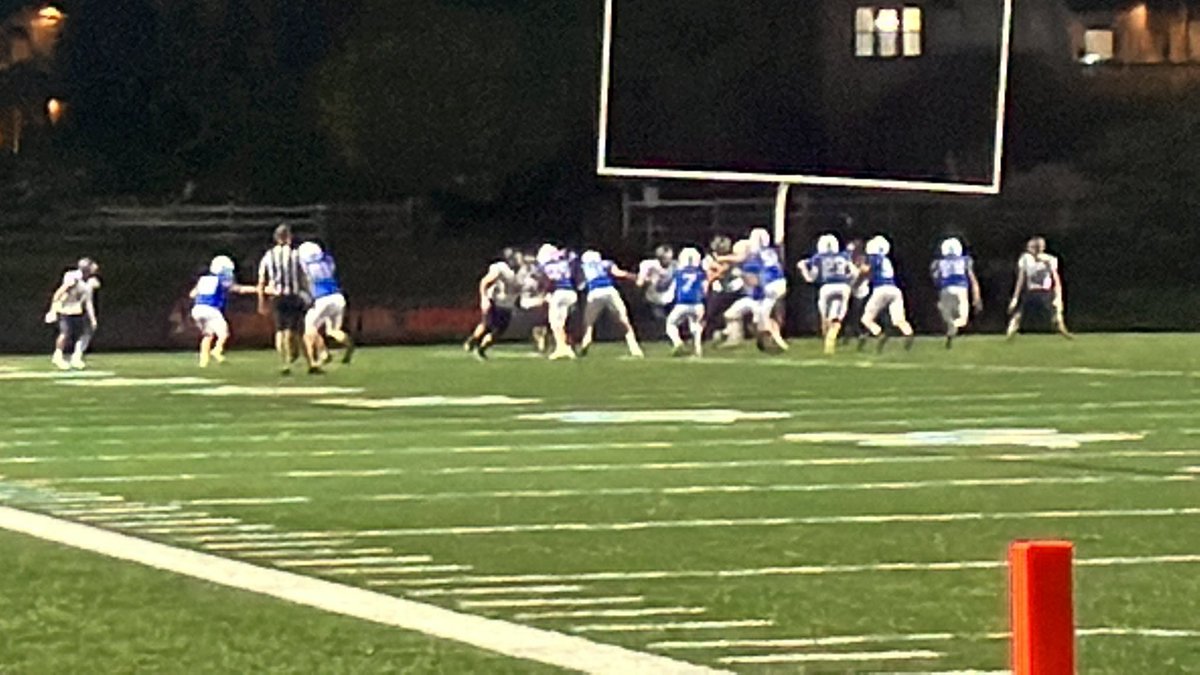 TIMBVP1's tweet photo. JV football Middleton-50 @ Timberline-30 , final. https://t.co/SZcxpDe7Z9