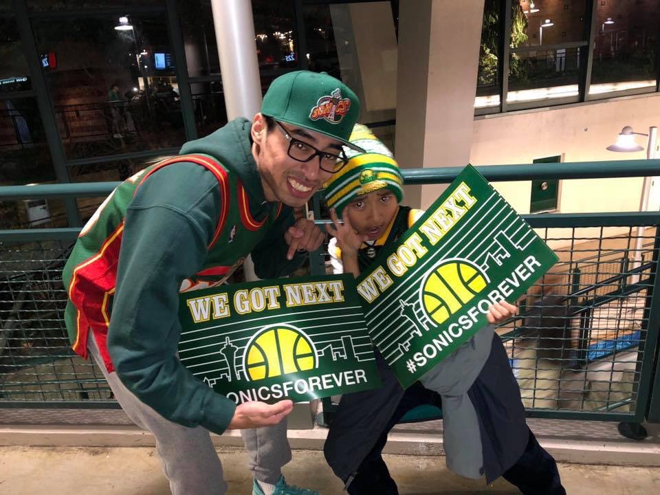 OnePrince93's tweet photo. From the last event as KeyArena back on October 5th 2018.
The Next Generation are waiting for the Sonics to come home. ๐๐๐๐๐๐๐
#RainCityShowcase #BringBackOurSonics #WeGotNext #SonicsForever #2ndAndFuture3rdGenerationSonicsFans #MissingPops #UncleAndNephew @SeattleSonics https://t.co/dCFh9zw0CB