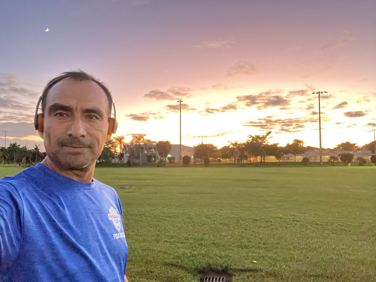 michelloscanoa's tweet photo. Hermosa Foto después del Fuck….. ng Huracan #backtotrack https://t.co/nsmCukURw4