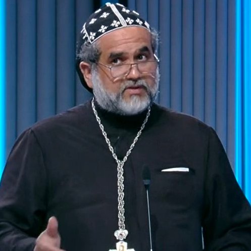 Soraya para Candidato Padre: "O senhor está mais para um padre de festa junina." #DebateNaGlobo