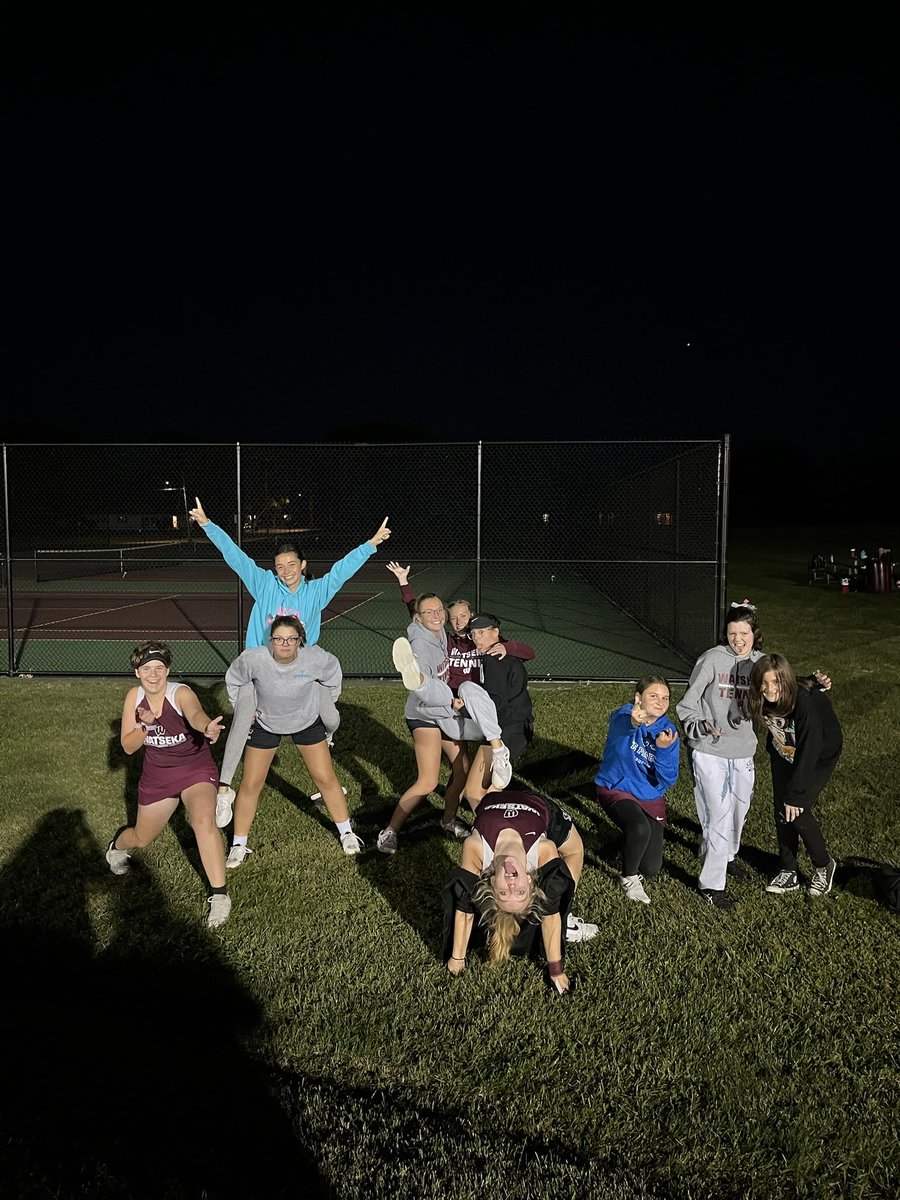 WatsekaTennis's tweet photo. Watseka history was made tonight with a match that finished in the dark - Warrior Tennis beat STM for the second year in a row with a 6-3 win on senior night! 😁👊🏼🎾 https://t.co/9WCpNPbrIE