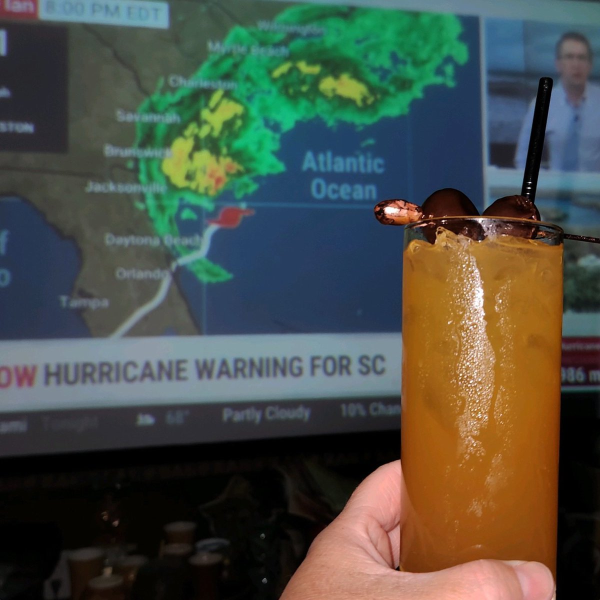 therumtrader's tweet photo. Hurricane cocktails keeping us calm before the storm.

#rumronrhum #drinkmorerum #drinkwell #cocktailculture #homebartender #rumisfun #rumtime #rumcollector #rumcollection #rumlove #tikicocktails #tikidrinks #tikilife #tikitime #tikicocktail #corubarum #auntylilikoi #totaltiki https://t.co/dk8vHlIha5