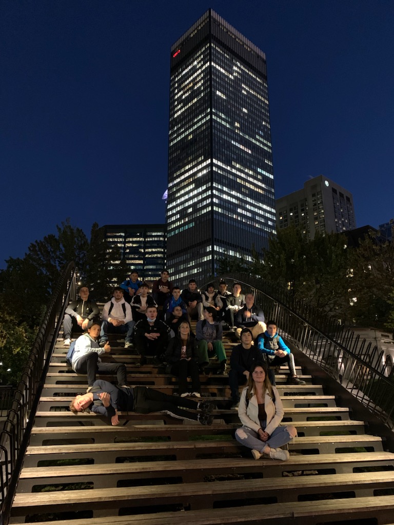 ProjetMOB's tweet photo. Montréal la nuit, ça vous dit ? @lhgbesancon @DuchanoisG @FiletPierre https://t.co/YK7OgL5iWN