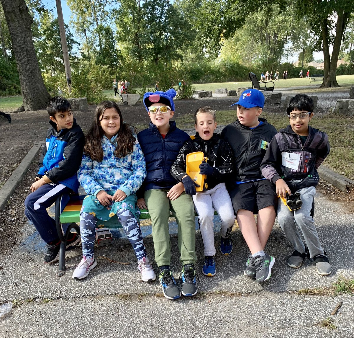 mstlewiz's tweet photo. GAINS Crew walked for cancer research today. @gecdsbpro @LPSStormWatch @MrsLongmuir @TraceyRilett #TerryFoxRun https://t.co/45CrXLXMjb