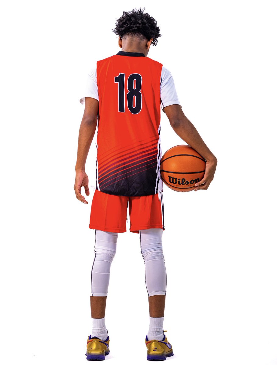 EmanuelWisdom1's tweet photo. Had a great showing at the @ngshoops Showcase https://t.co/dhLtUzTyYC