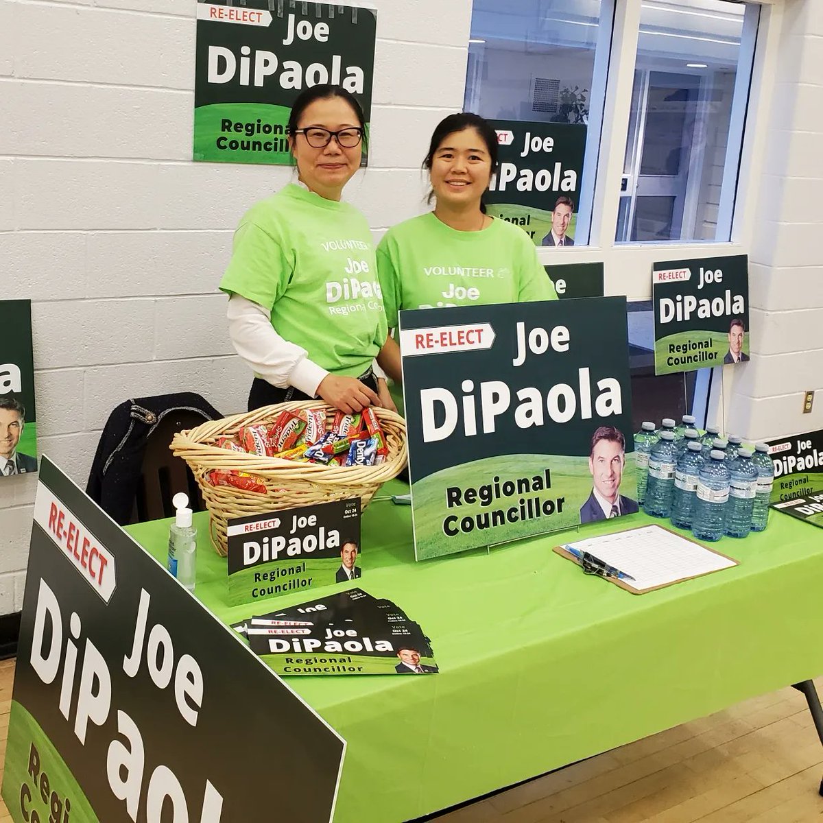 JoeDiPaolaRH's tweet photo. I would like to thank the Richmond Hill of Trade for putting on our debate.

I sincerely care for Richmond Hill and making our community an even better one.

Thank you to those that asked questions &amp; came out 🗳  

#richmondhillvotes #RHVotes #onpoli #richmondhillontario https://t.co/Vj8QNLHlyM